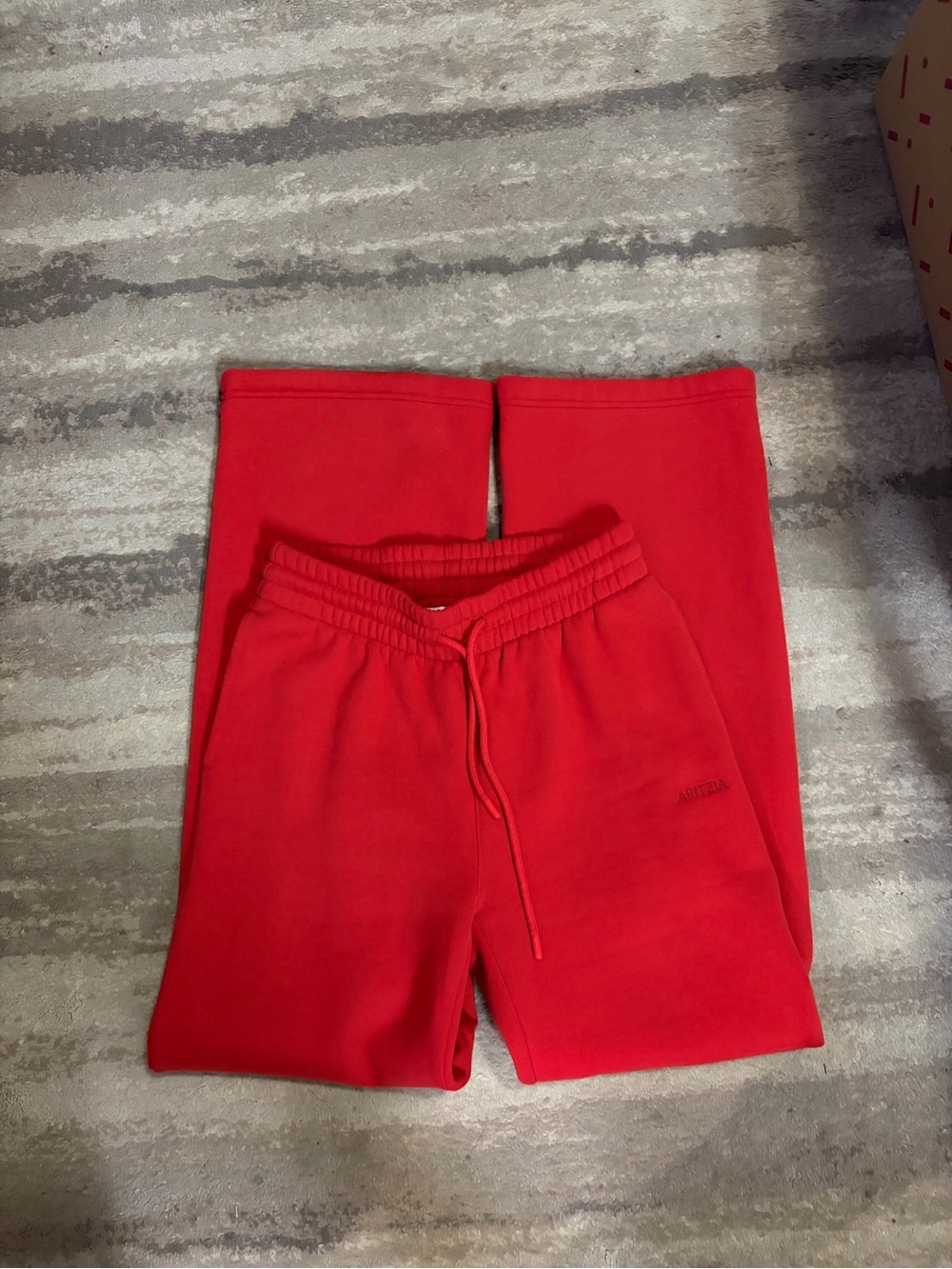 Aritzia cozy fleece sweatfleece boyfriend fit flashing red 2XS